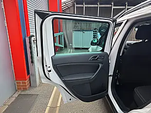 Used 2017 Skoda Yeti Outdoor Se Drive White - Interior and Exterior details 18