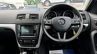 Used 2017 Skoda Yeti Se Business Outdoor Silver - Interior and Exterior details 10