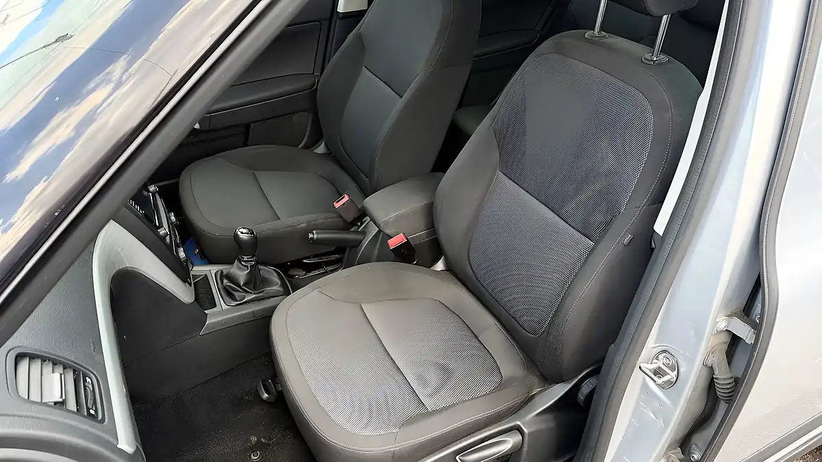 Used 2017 Skoda Yeti Se Business Outdoor Silver - Interior and Exterior details 17