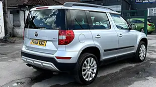 Used 2017 Skoda Yeti Se Business Outdoor Silver - Interior and Exterior details 3