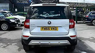 Used 2017 Skoda Yeti Se Business Outdoor Silver - Interior and Exterior details 4