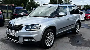 Used 2017 Skoda Yeti Se Business Outdoor Silver - Interior and Exterior details 7