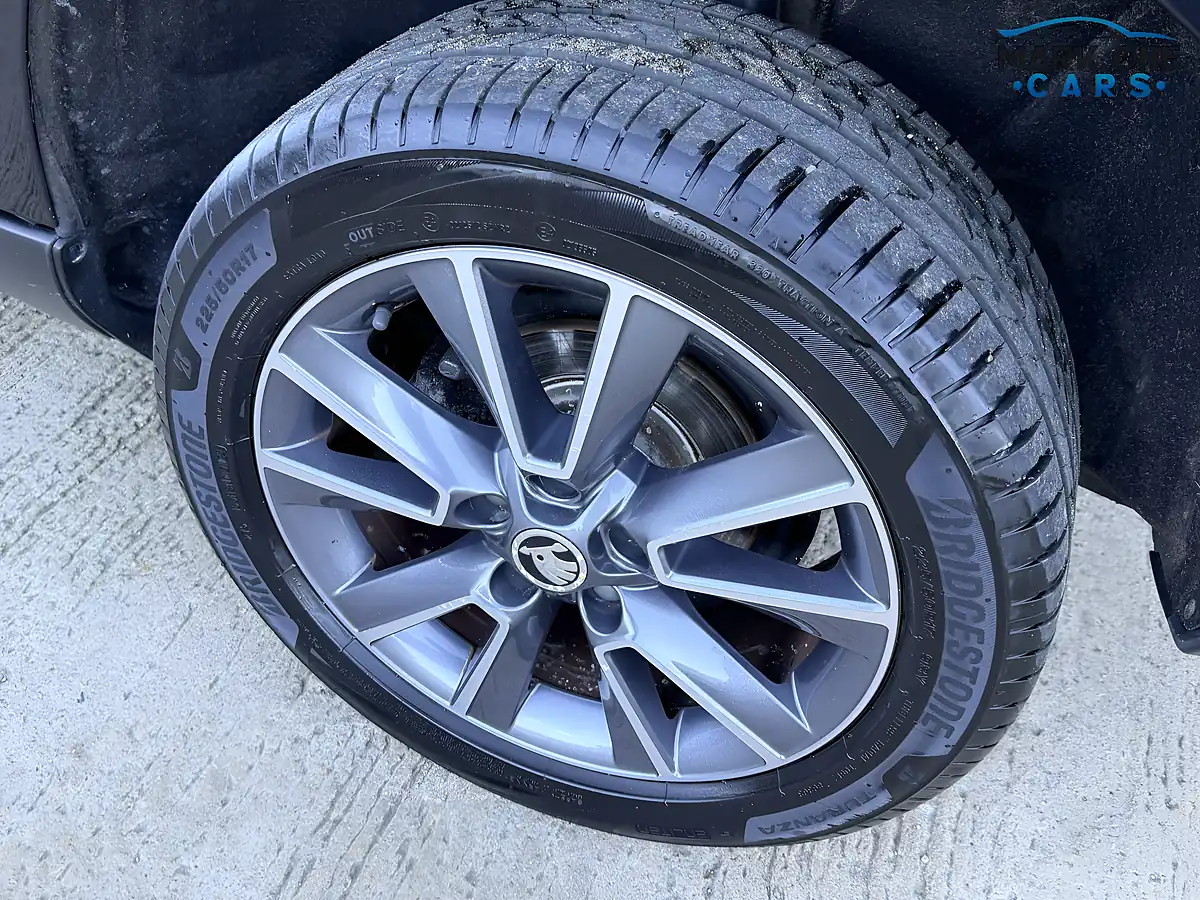 Used 2017 Skoda Yeti Se Drive Black - Interior and Exterior details 10