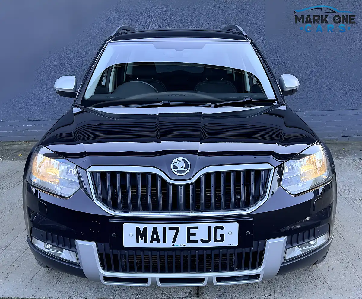 Used 2017 Skoda Yeti Se Drive Black - Interior and Exterior details 8