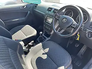 Used 2017 Skoda Yeti Se Drive Outdoor Grey - Interior and Exterior details 12