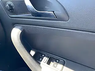 Used 2017 Skoda Yeti Se Drive Outdoor Grey - Interior and Exterior details 18