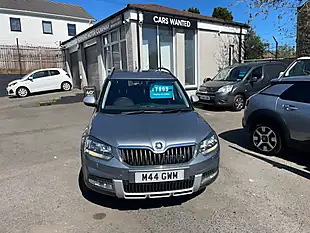 Used 2017 Skoda Yeti Se Drive Outdoor Grey - Interior and Exterior details 2