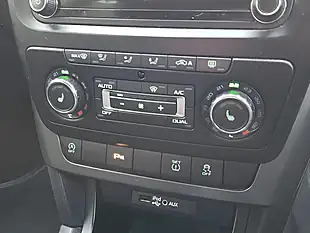 Used 2017 Skoda Yeti Se Drive Silver - Interior and Exterior details 15