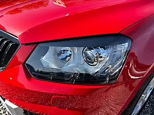 Used 2017 Skoda Yeti Se L Drive Outdoor Red - Interior and Exterior details 10