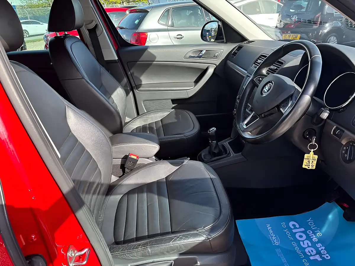 Used 2017 Skoda Yeti Se L Drive Outdoor Red - Interior and Exterior details 3