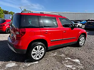 Used 2017 Skoda Yeti Se L Drive Outdoor Red - Interior and Exterior details 7