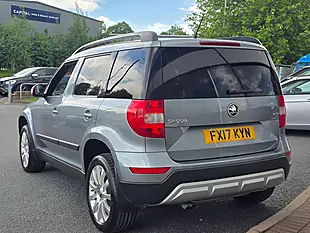 Used 2017 Skoda Yeti Se Outdoor Business Grey - Interior and Exterior details 6