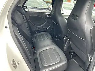Used 2017 Smart Forfour Blue - Interior and Exterior details 12