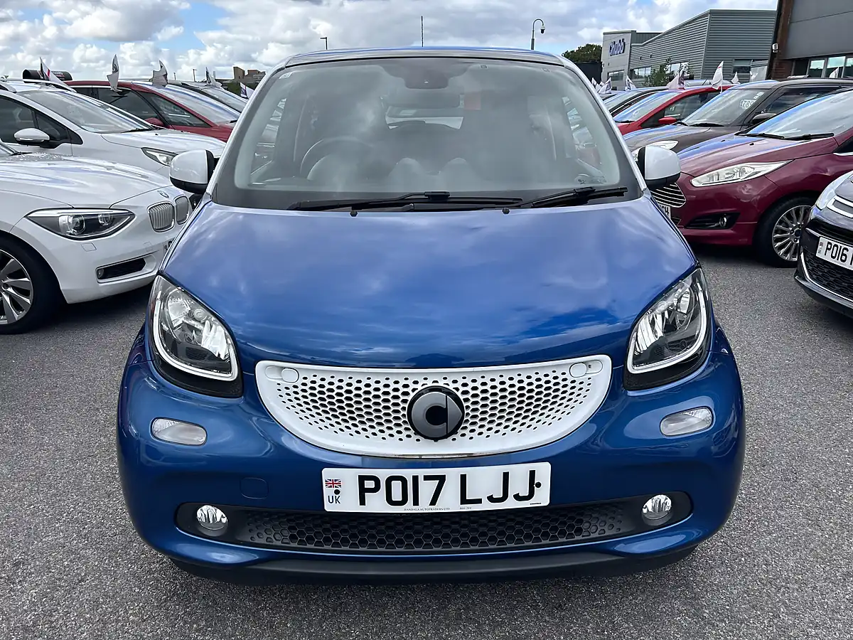 Used 2017 Smart Forfour Blue - Interior and Exterior details 3