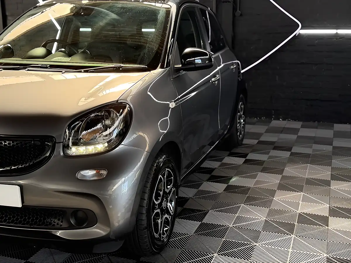 Used 2017 Smart Forfour Prime Graphite Grey - Interior and Exterior details 20