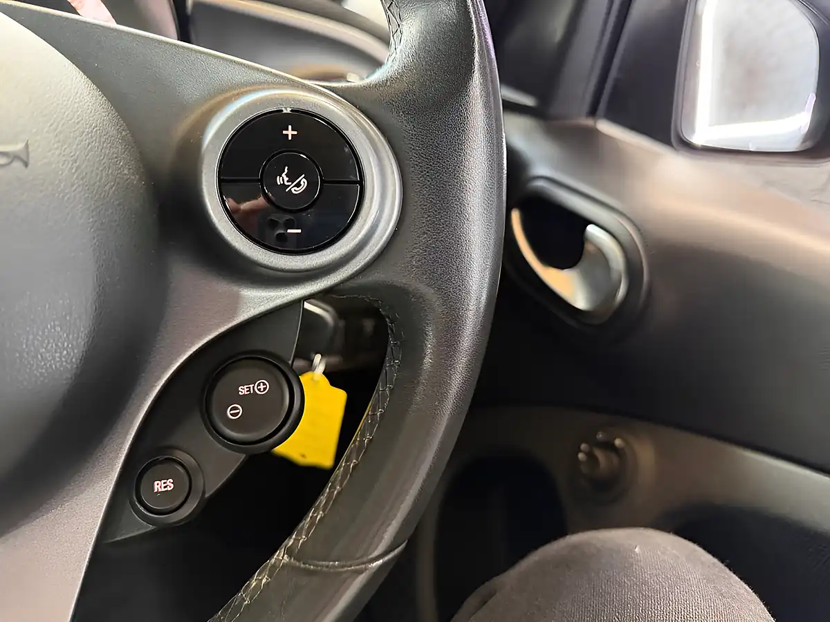 Used 2017 Smart Forfour Prime Graphite Grey - Interior and Exterior details 7