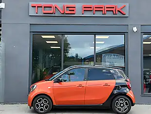 Used 2017 Smart Forfour Prime (premium) Orange - Interior and Exterior details 12