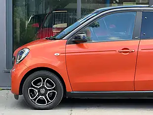Used 2017 Smart Forfour Prime (premium) Orange - Interior and Exterior details 14