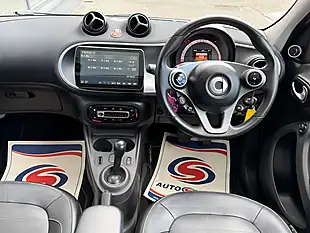 Used 2017 Smart Forfour Prime (premium) Orange - Interior and Exterior details 15