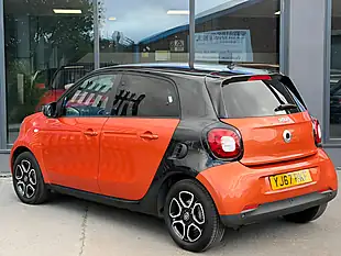 Used 2017 Smart Forfour Prime (premium) Orange - Interior and Exterior details 6