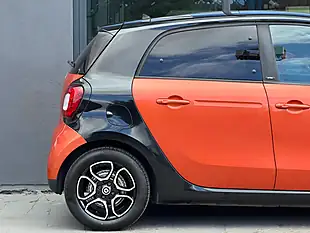Used 2017 Smart Forfour Prime (premium) Orange - Interior and Exterior details 8