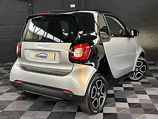 Used 2017 Smart Fortwo Prime Premium Cool Silver - Interior and Exterior details 12