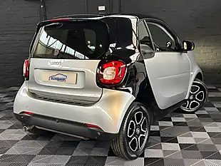 Used 2017 Smart Fortwo Prime Premium Cool Silver - Interior and Exterior details 13