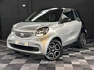 Used 2017 Smart Fortwo Prime Premium Cool Silver - Interior and Exterior details 4