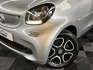 Used 2017 Smart Fortwo Prime Premium Cool Silver - Interior and Exterior details 7