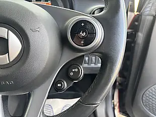 Used 2017 Smart Fortwo Prime (premium Plus) Black - Interior and Exterior details 15