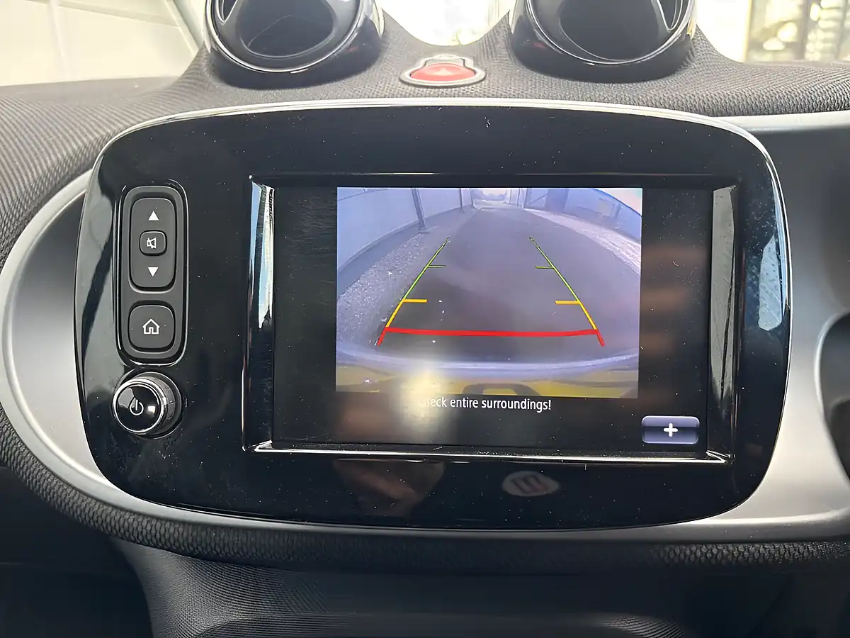 Used 2017 Smart Fortwo Prime (premium Plus) Black - Interior and Exterior details 16