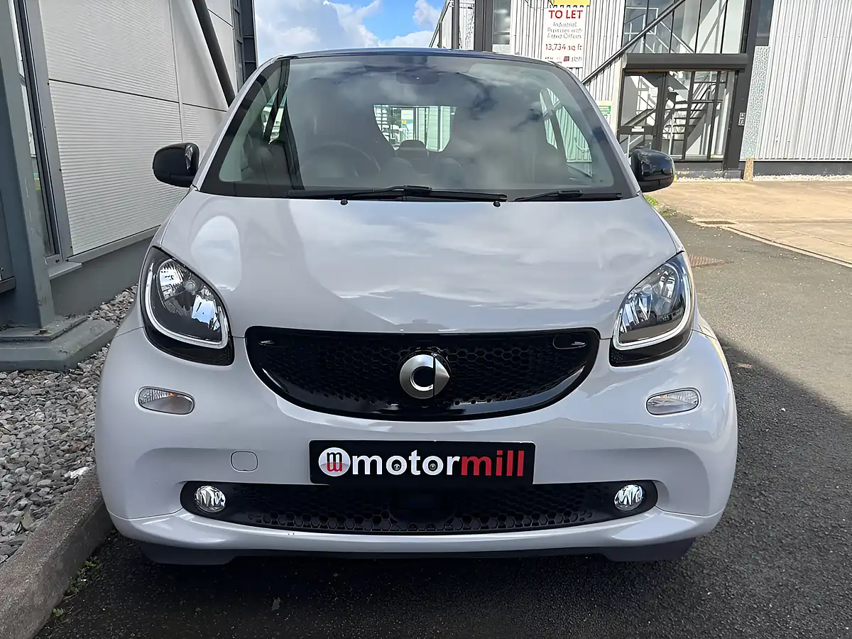 Used 2017 Smart Fortwo Prime (premium Plus) Black - Interior and Exterior details 9