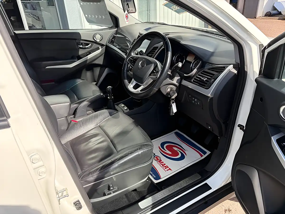 Used 2017 Ssangyong Korando Elx Grand White - Interior and Exterior details 13