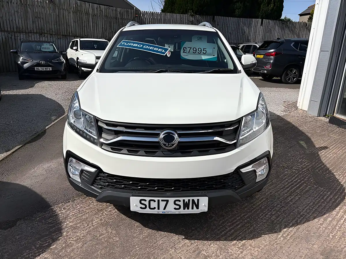 Used 2017 Ssangyong Korando Elx Grand White - Interior and Exterior details 2
