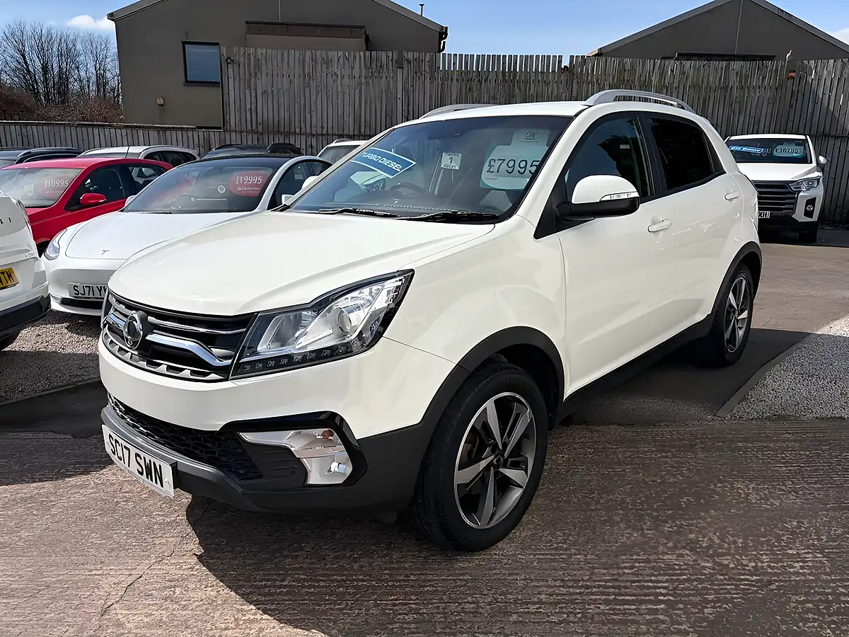 Used 2017 Ssangyong Korando Elx Grand White - Interior and Exterior details 4