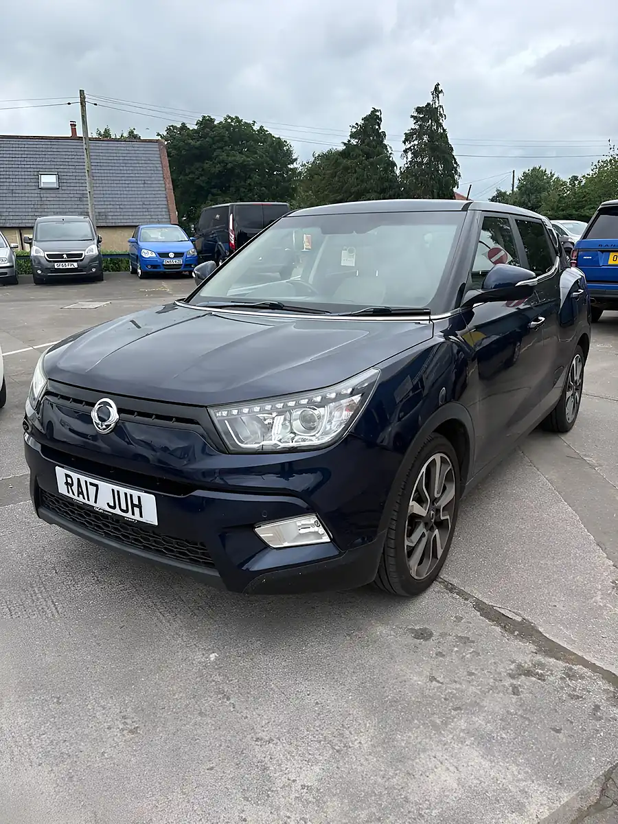Used 2017 Ssangyong Tivoli Elx Red Edition Blue - Interior and Exterior details 2