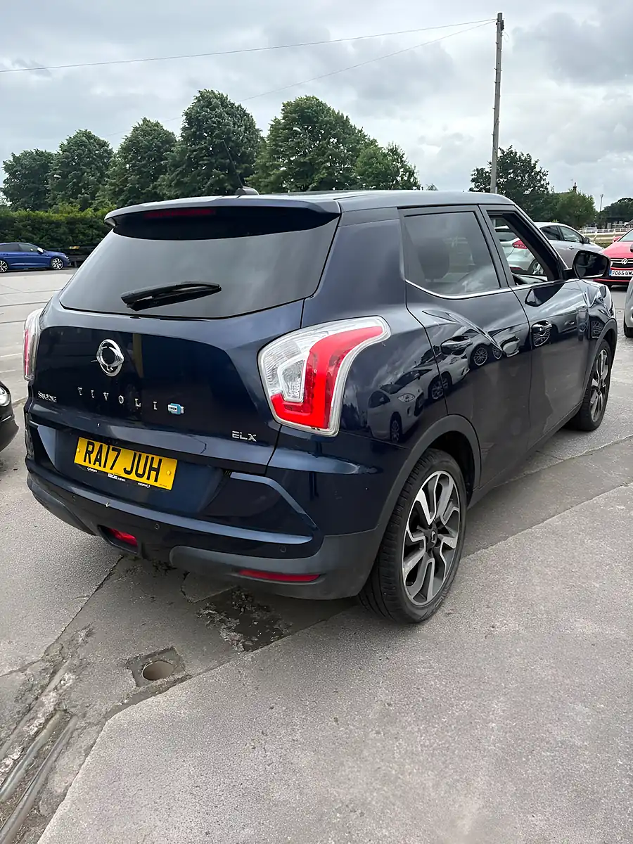 Used 2017 Ssangyong Tivoli Elx Red Edition Blue - Interior and Exterior details 4