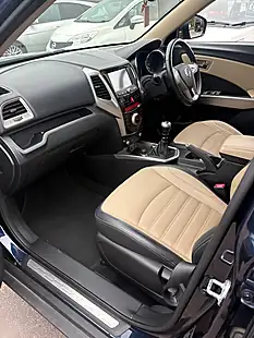 Used 2017 Ssangyong Tivoli Elx Red Edition Blue - Interior and Exterior details 5