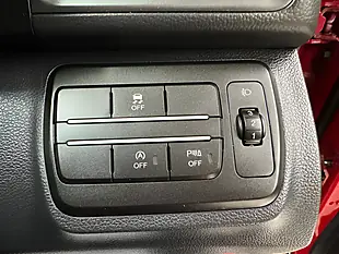 Used 2017 Ssangyong Tivoli Elx Red - Interior and Exterior details 12
