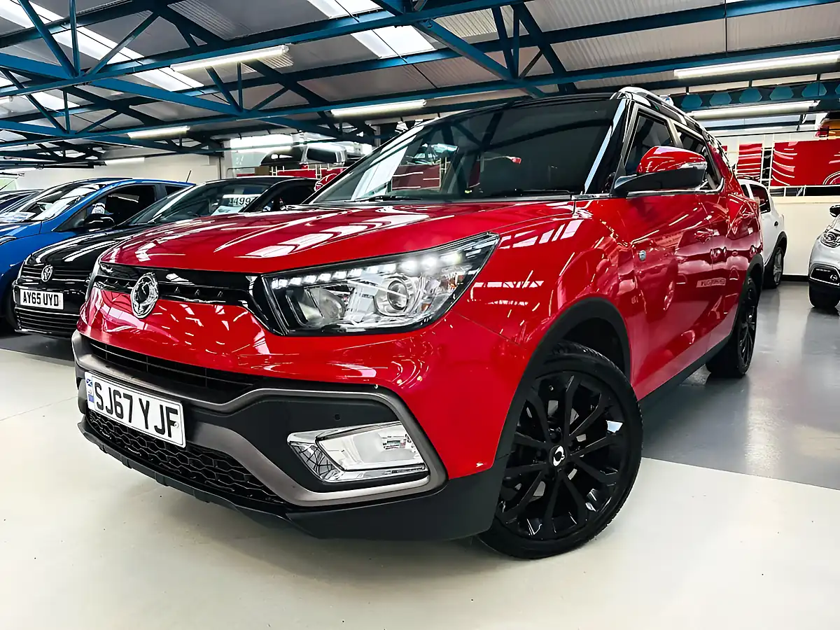 Used 2017 Ssangyong Tivoli Elx Red - Interior and Exterior details 2