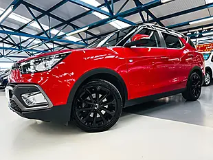 Used 2017 Ssangyong Tivoli Elx Red - Interior and Exterior details 4