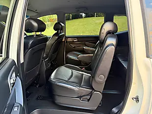 Used 2017 Ssangyong Turismo Elx White - Interior and Exterior details 13