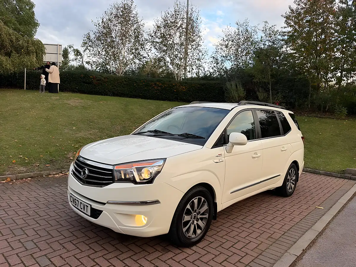 Used 2017 Ssangyong Turismo Elx White - Interior and Exterior details 2