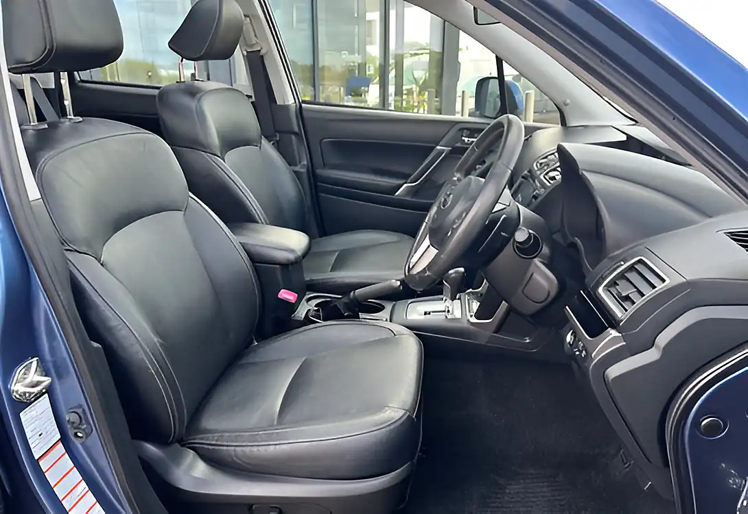 Used 2017 Subaru Forester Xe Premium Marine Blue - Interior and Exterior details 11