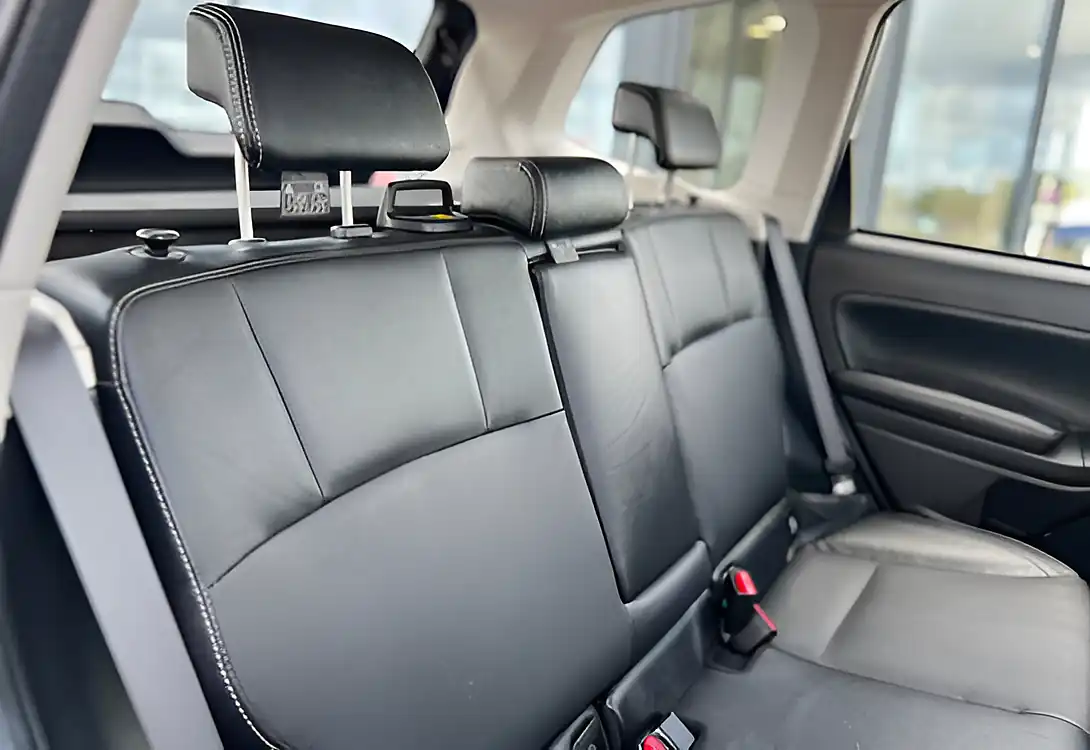 Used 2017 Subaru Forester Xe Premium Marine Blue - Interior and Exterior details 13