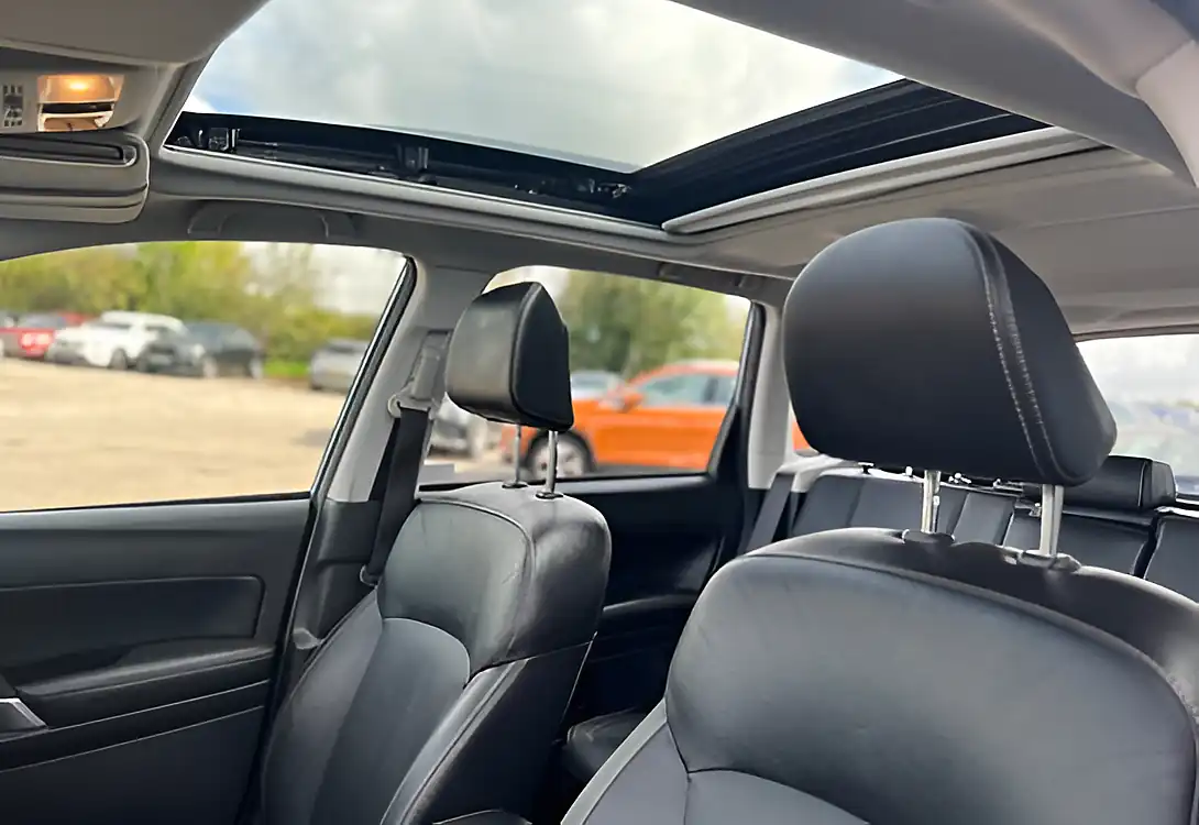 Used 2017 Subaru Forester Xe Premium Marine Blue - Interior and Exterior details 14