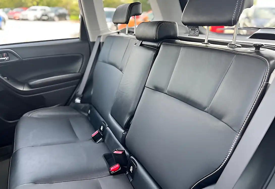 Used 2017 Subaru Forester Xe Premium Marine Blue - Interior and Exterior details 16