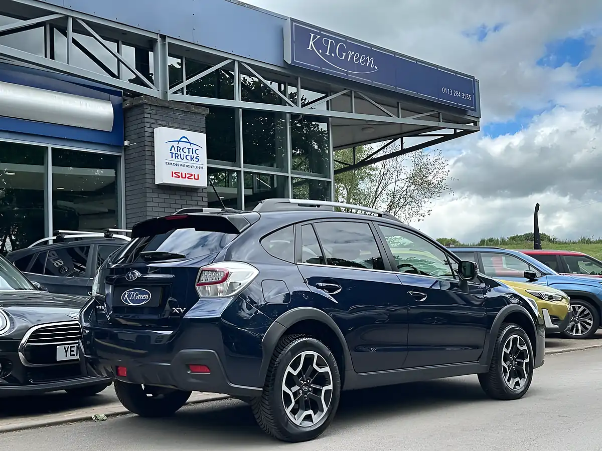 Used 2017 Subaru Xv Se Premium Blue - Interior and Exterior details 4