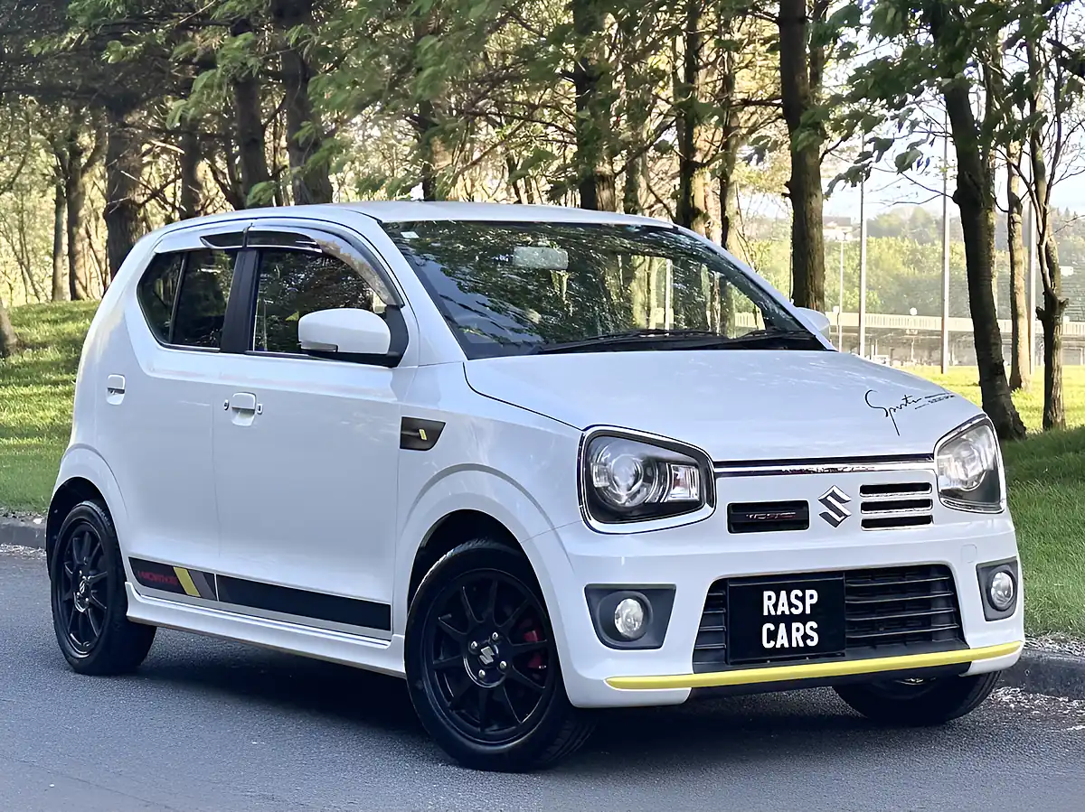 Used 2017 Suzuki Alto Works White - Front View