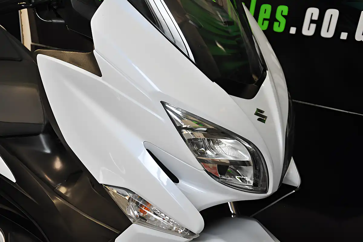 Used 2017 Suzuki Burgman 400 White - Interior and Exterior details 16